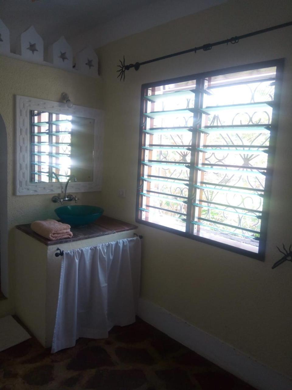Pashmina House Bed and Breakfast Watamu Εξωτερικό φωτογραφία